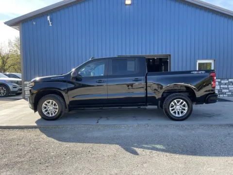 More photos of 2021 Chevrolet Silverado 1500 RST at Cambridge Truck, OH