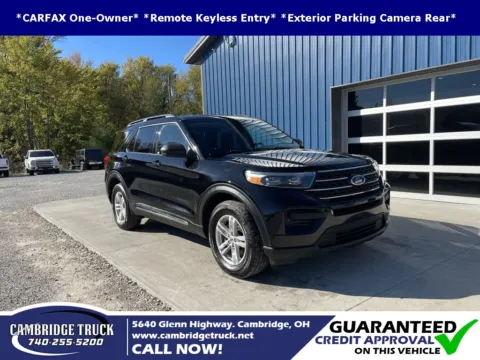 Black 2022 Ford Explorer XLT for sale in Cambridge, OH