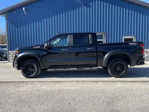 More photos of 2021 Chevrolet Silverado 1500 Custom Trail Boss at Cambridge Truck, OH