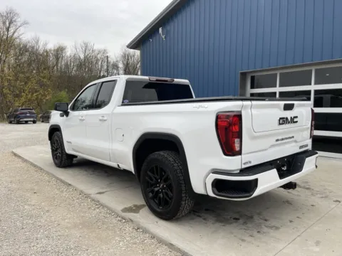 More photos of 2022 GMC Sierra 1500 Limited Elevation at Cambridge Truck, OH