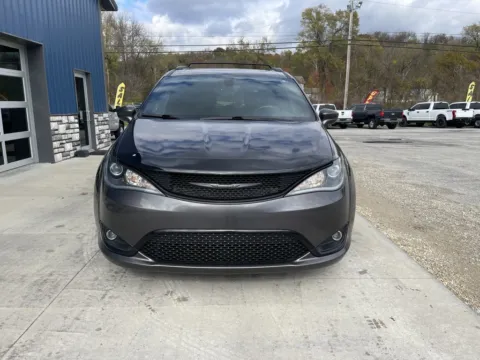Photos of 2020 Chrysler Pacifica Launch Edition for sale in Cambridge, OH at Cambridge Truck