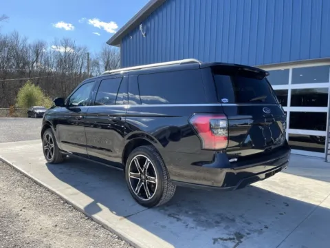 More photos of 2019 Ford Expedition Max Limited at Cambridge Truck, OH