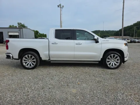 More photos of 2021 Chevrolet Silverado 1500 High Country at Cambridge Truck, OH