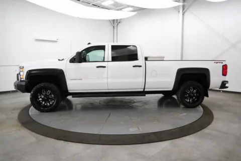 More photos of 2015 Chevrolet Silverado 3500HD LT at Cambridge Truck, OH