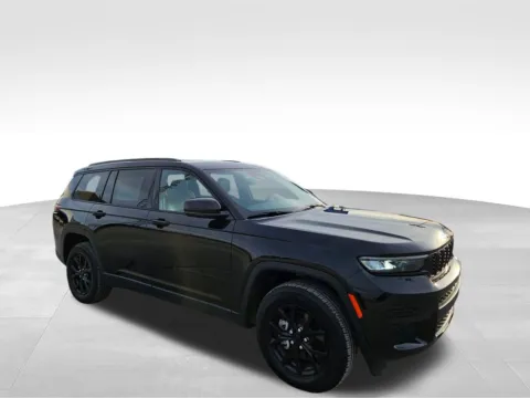 More photos of 2024 Jeep Grand Cherokee L Altitude at Gregg Young Chevrolet Of Plattsmouth, NE