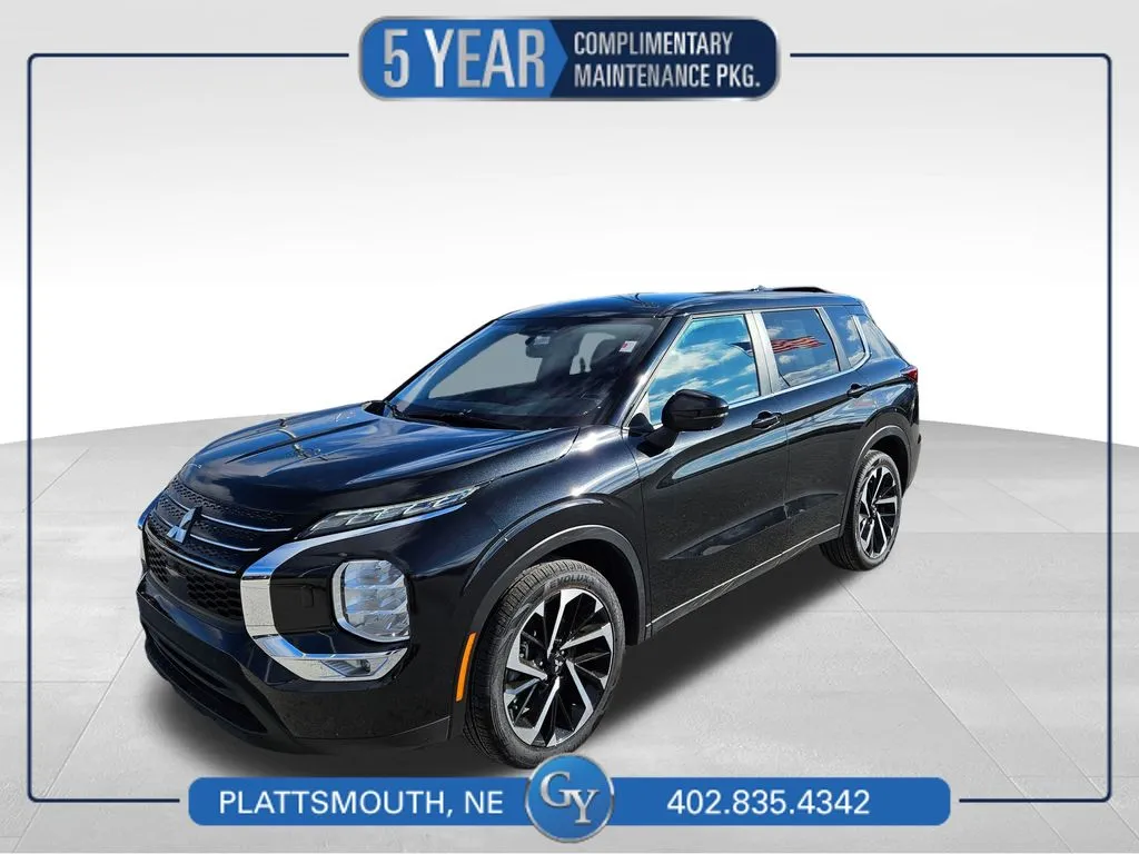 Silver 2024 Mitsubishi Outlander SE for sale in Plattsmouth, NE