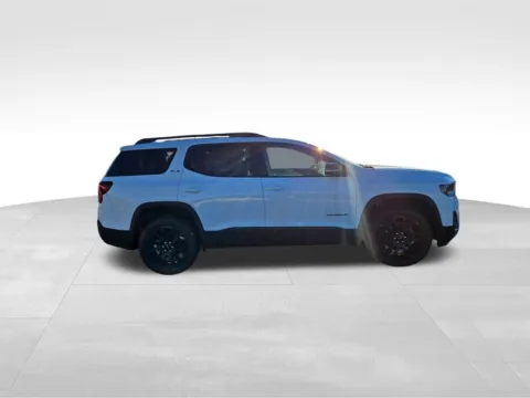 More photos of 2023 GMC Acadia SLE at Gregg Young Chevrolet Of Plattsmouth, NE