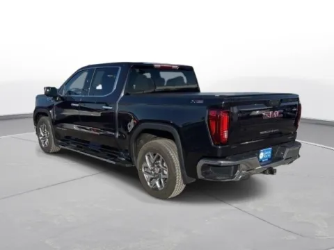 More photos of 2023 GMC Sierra 1500 SLT at Gregg Young Chevrolet Of Plattsmouth, NE