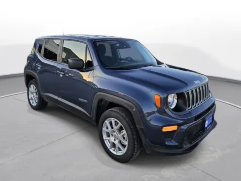 Another view of 2023 Jeep Renegade Latitude for sale in Plattsmouth, NE at Gregg Young Chevrolet Of Plattsmouth