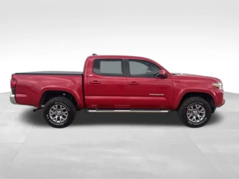 More photos of 2019 Toyota Tacoma SR5 at Gregg Young Chevrolet Of Plattsmouth, NE