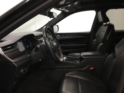 More photos of 2021 Jeep Grand Cherokee L Overland at Gregg Young Chevrolet Of Plattsmouth, NE