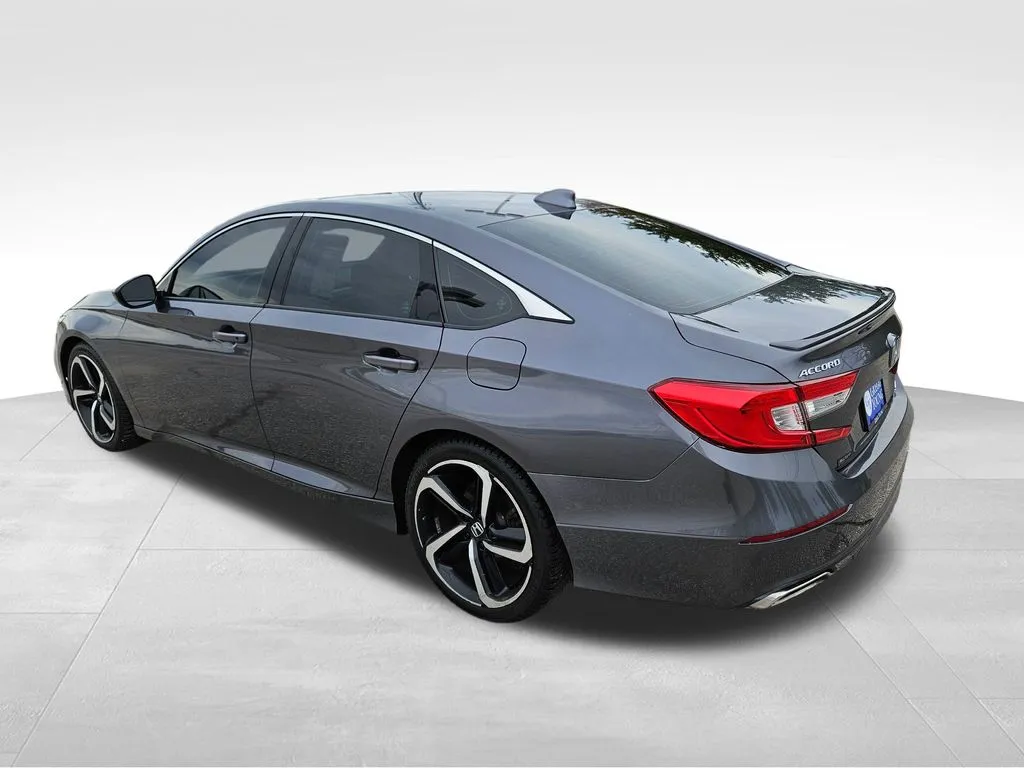 2018 Honda Accord Sport 1.5T photo 3