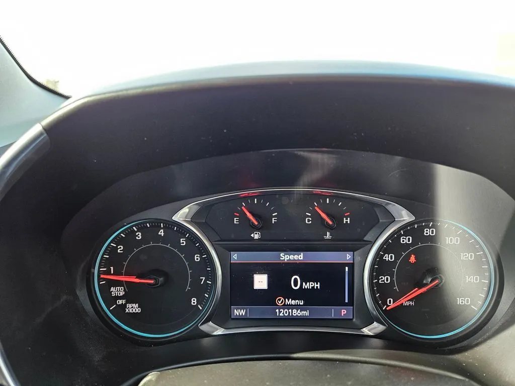 2019 Chevrolet Equinox LT photo 4