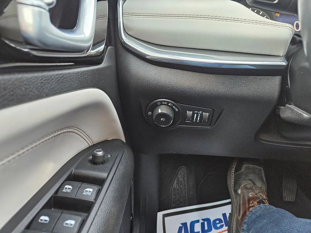 2022 Jeep Compass Limited photo 4