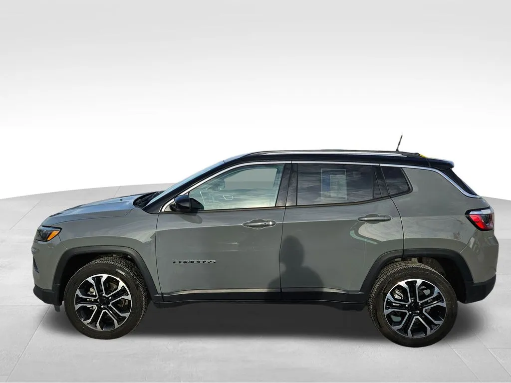 2022 Jeep Compass Limited photo 3