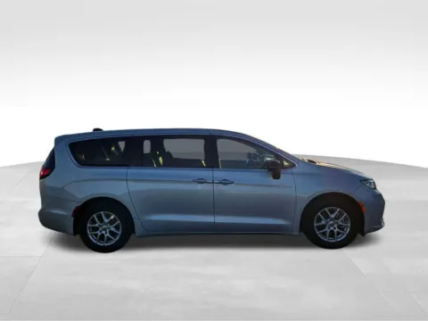 More photos of 2024 Chrysler Pacifica Touring L at Gregg Young Chevrolet Of Plattsmouth, NE