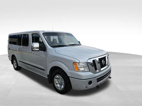 More photos of 2021 Nissan NV Passenger SL at Gregg Young Chevrolet Of Plattsmouth, NE