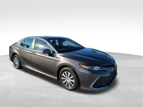 More photos of 2023 Toyota Camry Hybrid LE at Gregg Young Chevrolet Of Plattsmouth, NE