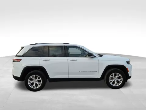 More photos of 2022 Jeep Grand Cherokee Limited at Gregg Young Chevrolet Of Plattsmouth, NE