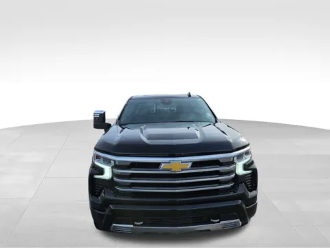 Another view of 2025 Chevrolet Silverado 1500 High Country for sale in Plattsmouth, NE at Gregg Young Chevrolet Of Plattsmouth