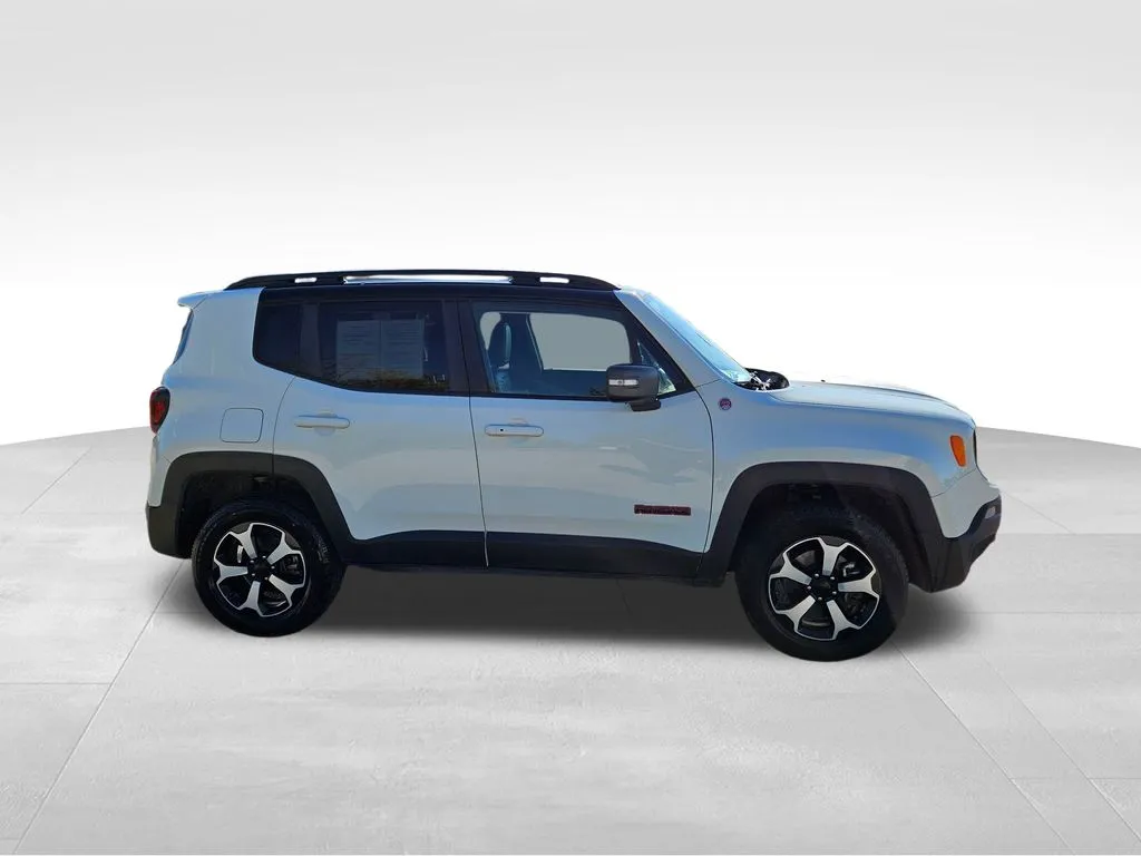 2020 Jeep Renegade Trailhawk photo 3