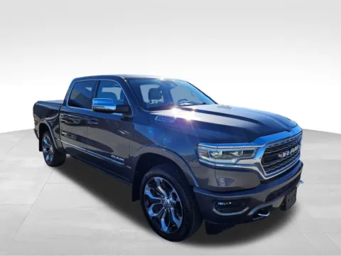 More photos of 2023 Ram 1500 Limited at Gregg Young of Plattsmouth, NE