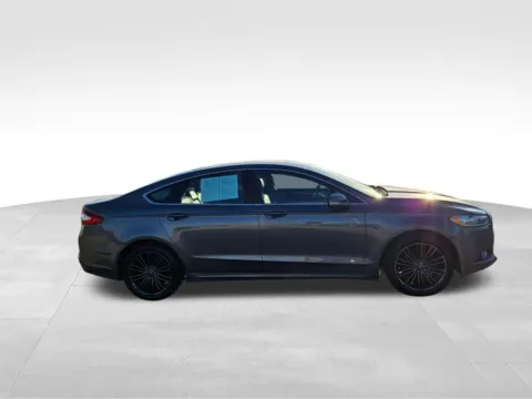 More photos of 2013 Ford Fusion SE at Gregg Young of Plattsmouth, NE