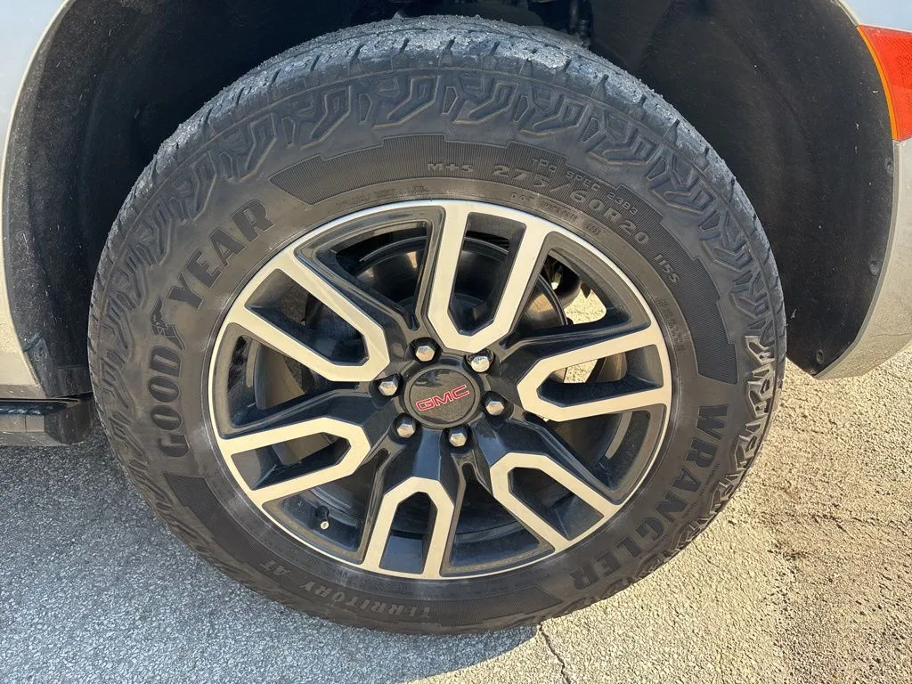 2023 Gmc Yukon XL AT4 photo 4