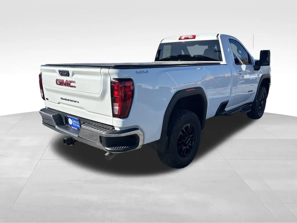 2022 Gmc Sierra 2500 HD SLE photo 3
