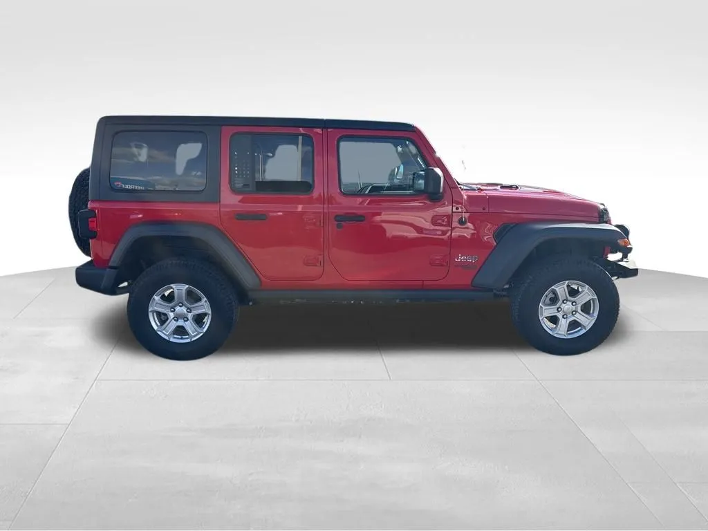 2018 Jeep Wrangler Unlimited Sport S photo 3