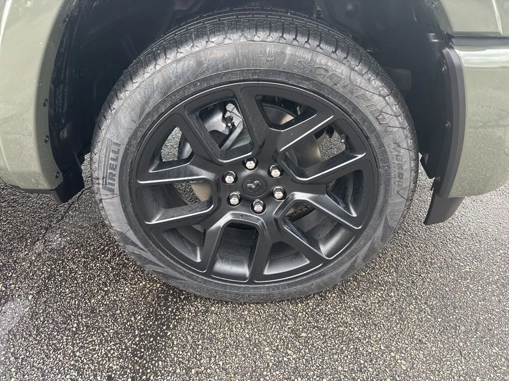 2026 Ram 1500 Laramie photo 4