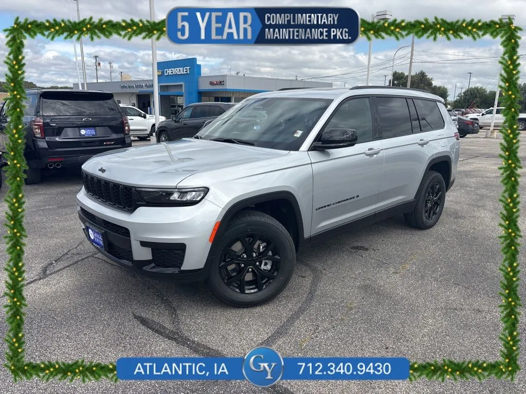 2025 Jeep Grand Cherokee L Altitude's photo