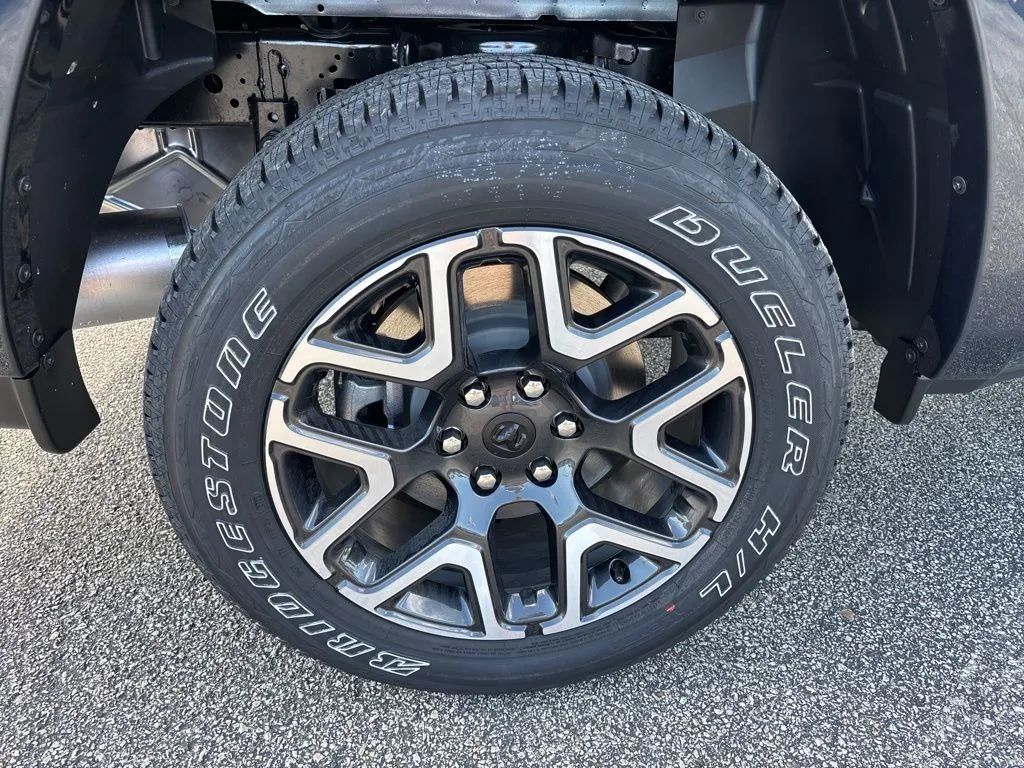 2026 Ram 1500 Laramie photo 4