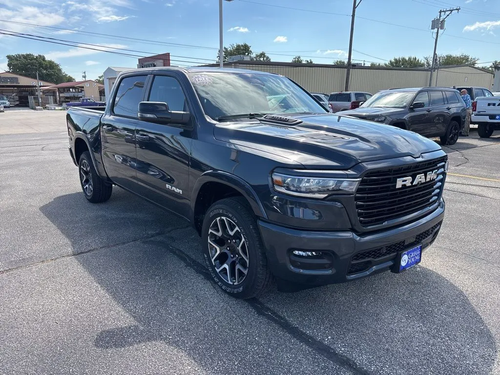 2026 Ram 1500 Laramie photo 3