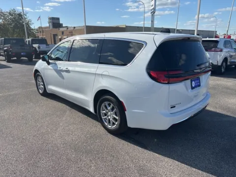 Another view of 2026 Chrysler Pacifica Select for sale in Atlantic, IA at Gregg Young of Atlantic
