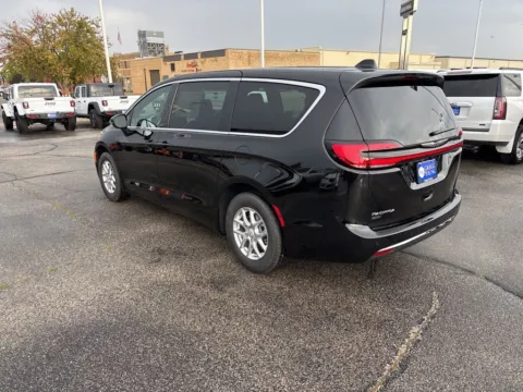 Another view of 2026 Chrysler Pacifica Select for sale in Atlantic, IA at Gregg Young of Atlantic