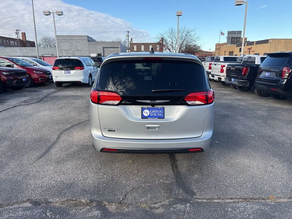 2026 Chrysler Voyager LX photo 2