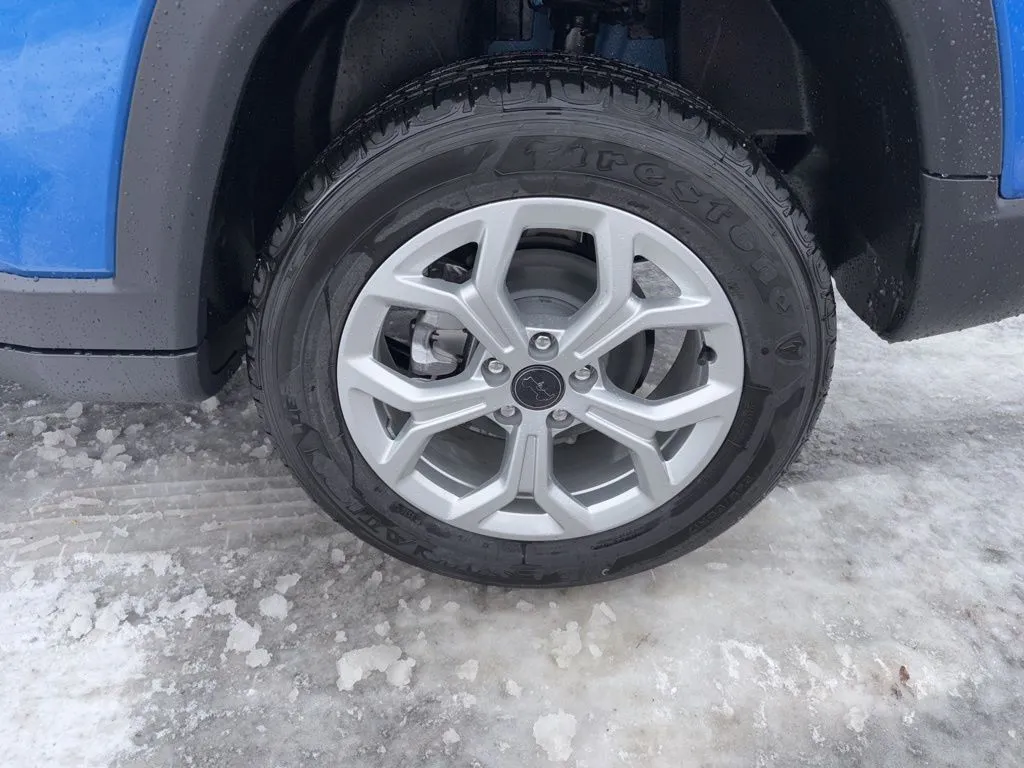 2026 Jeep Compass Latitude photo 2