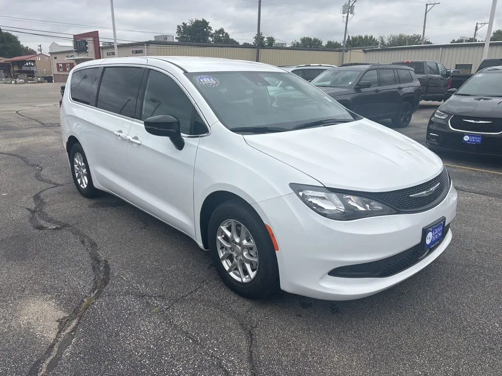 2026 Chrysler Voyager LX photo 2