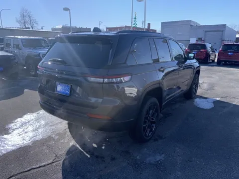 More photos of 2025 Jeep Grand Cherokee Limited at Gregg Young of Atlantic, IA