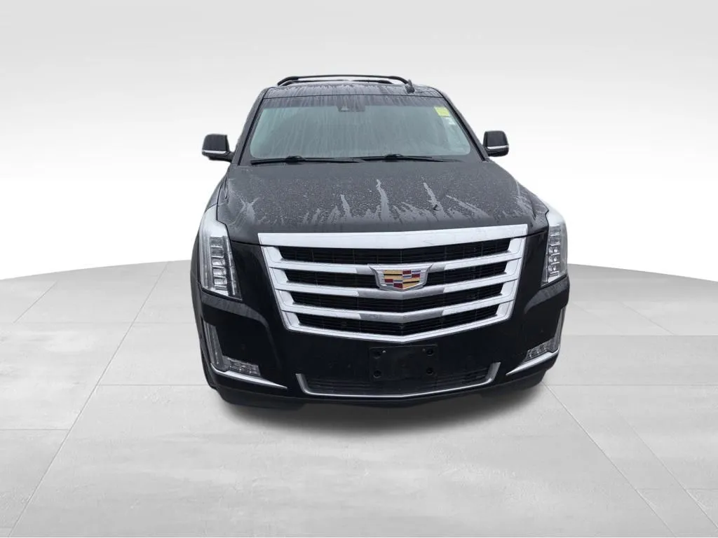 2018 Cadillac Escalade Premium Luxury photo 4