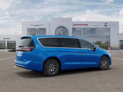 More photos of 2027 Chrysler Pacifica Limited at Gregg Young Chrysler Dodge Jeep Ram of Atlantic, IA