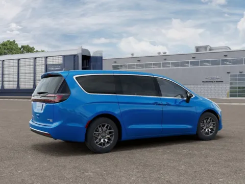 More photos of 2027 Chrysler Pacifica Limited at Gregg Young Chrysler Dodge Jeep Ram of Atlantic, IA