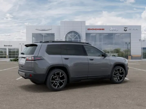 More photos of 2027 Jeep Cherokee Limited at Gregg Young Chrysler Dodge Jeep Ram of Atlantic, IA