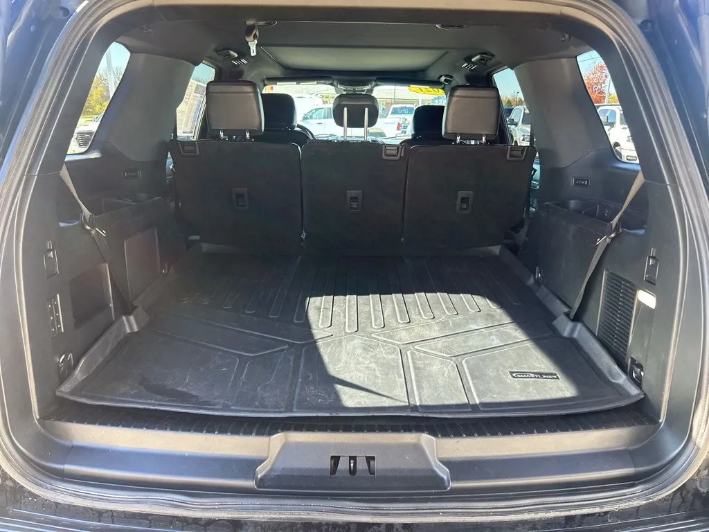 2021 Ford Expedition Limited photo 3