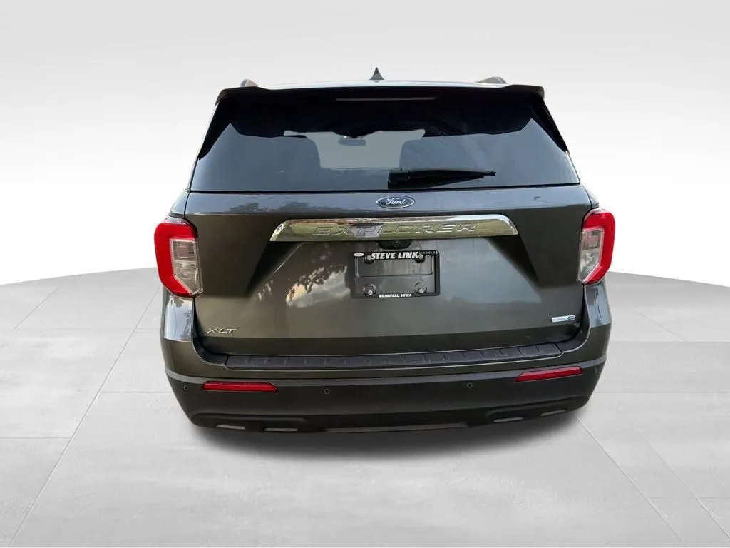 2020 Ford Explorer XLT photo 3