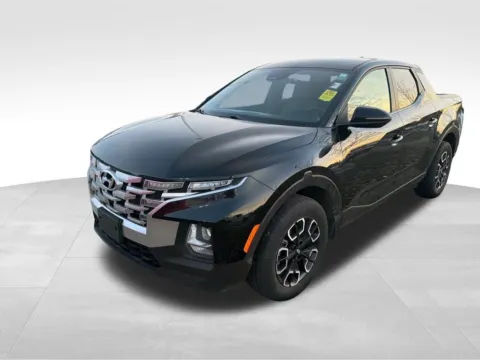 More photos of 2022 Hyundai Santa Cruz SEL at Gregg Young of Newton, IA