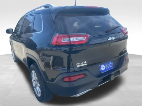 More photos of 2017 Jeep Cherokee Limited at Gregg Young of Newton, IA