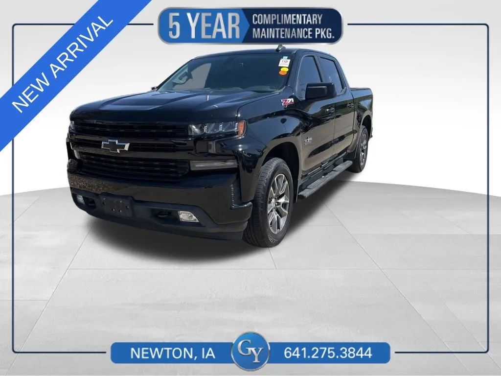 Black 2020 Chevrolet Silverado 1500 RST for sale in Newton, IA