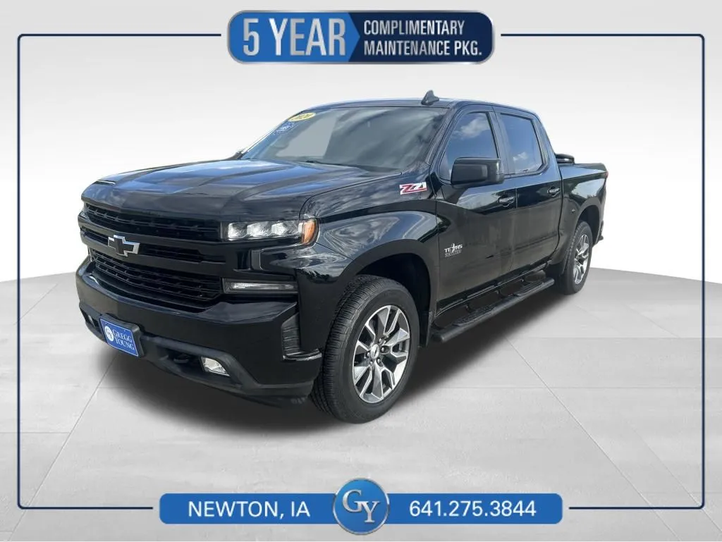 Black 2020 Chevrolet Silverado 1500 RST for sale in Newton, IA